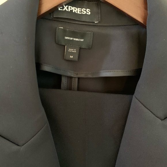 Express pant suit. Excellent condition. - Picture 2 of 4